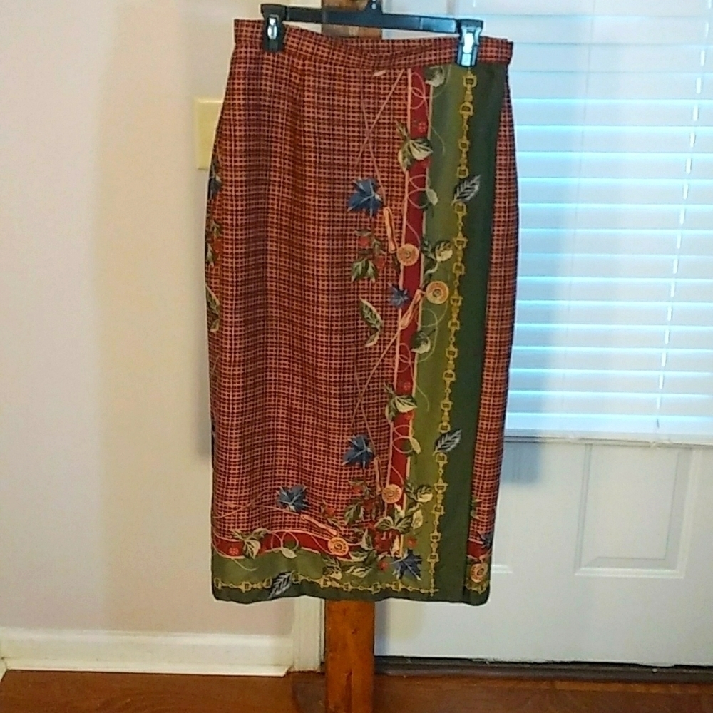 David Brooks Burgundy Faux Wrap Midi Floral Skirt Size 14 Zip Button Hook & Eye